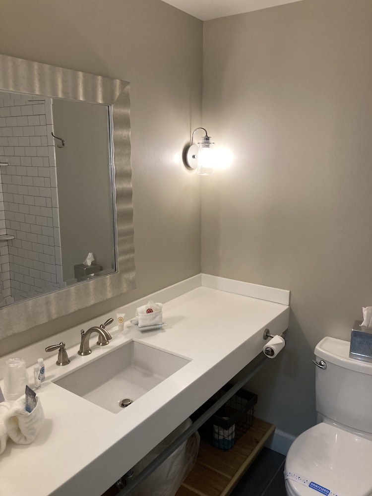 The Aurora Inn - photo 45