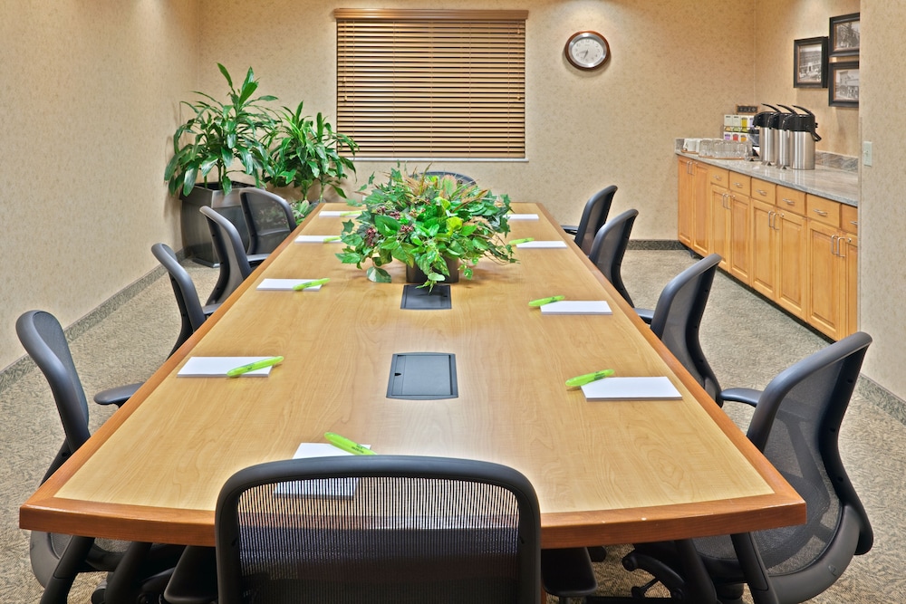 Holiday Inn Express & Suites Cheney by IHG - photo 33