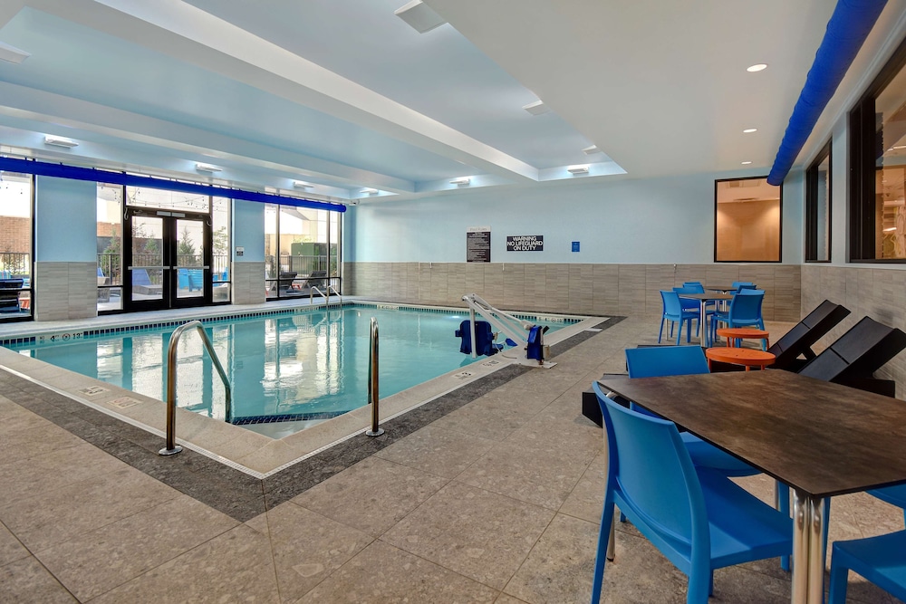 Hilton Garden Inn Kalamazoo - photo 30