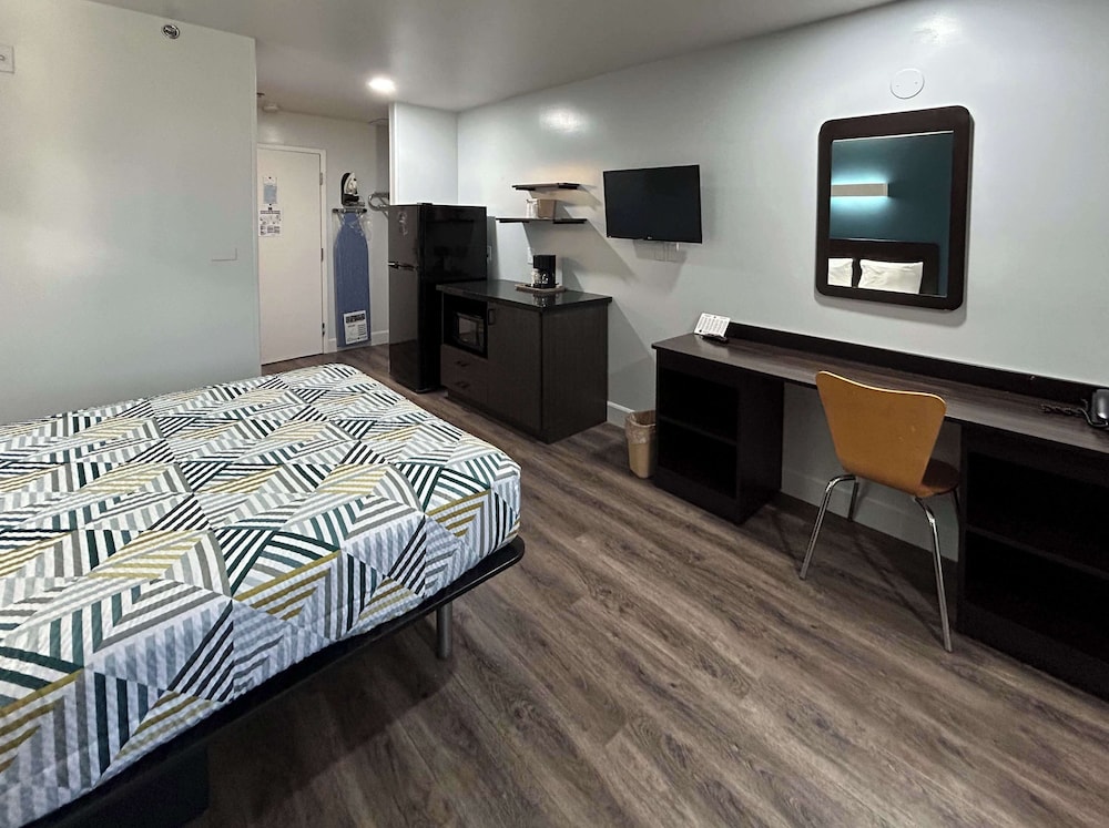Studio 6 Suites Hesperia CA West Main Street I 15 - photo 7