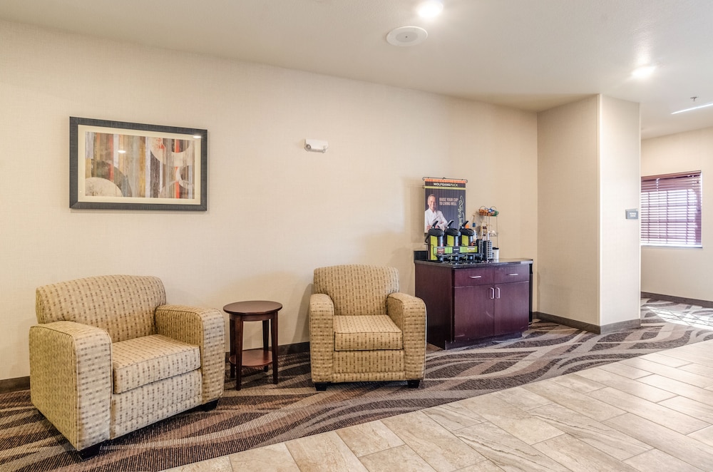 Cobblestone Hotel & Suites Gering Scottsbluff - photo 4