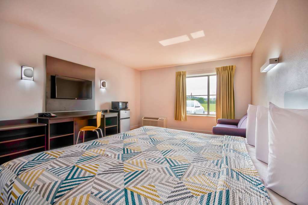 Motel 6 Springfield OH - photo 14