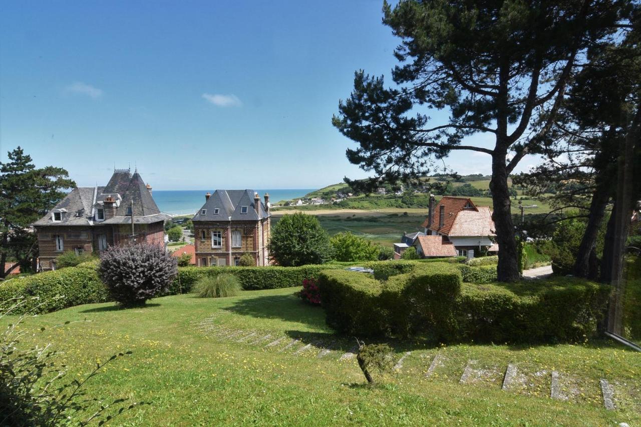 Les Pins Maison Vue Sur Mer — 4-Star Luxury Hotel in Hautot-Sur-Mer, France