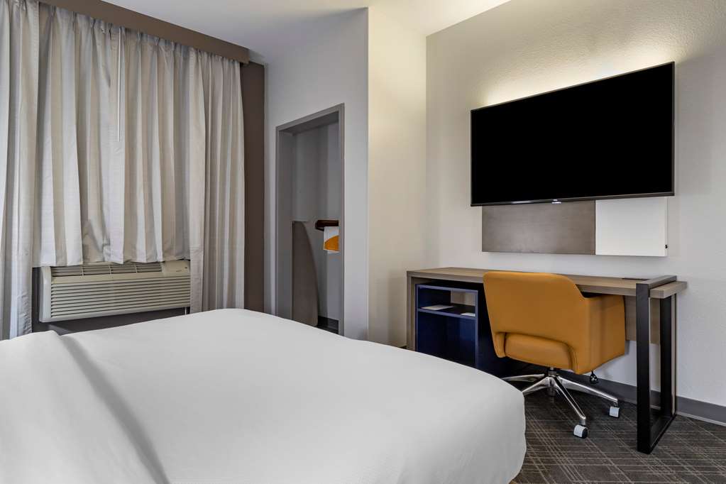 Comfort Suites Natchitoches - photo 11