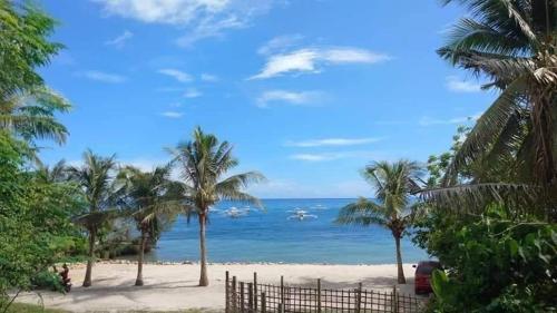 Beachfront House near Alona Panglao — 4-Star Luxury Hotel in Panglao, Philippines