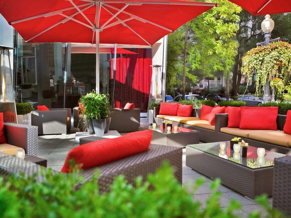 Sofitel Chicago Magnificent Mile - photo 32