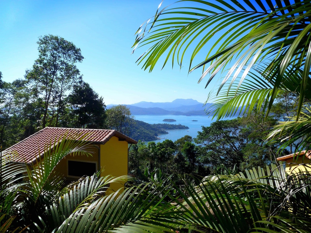 Bus Stop Brasil in Paraty, Brasil