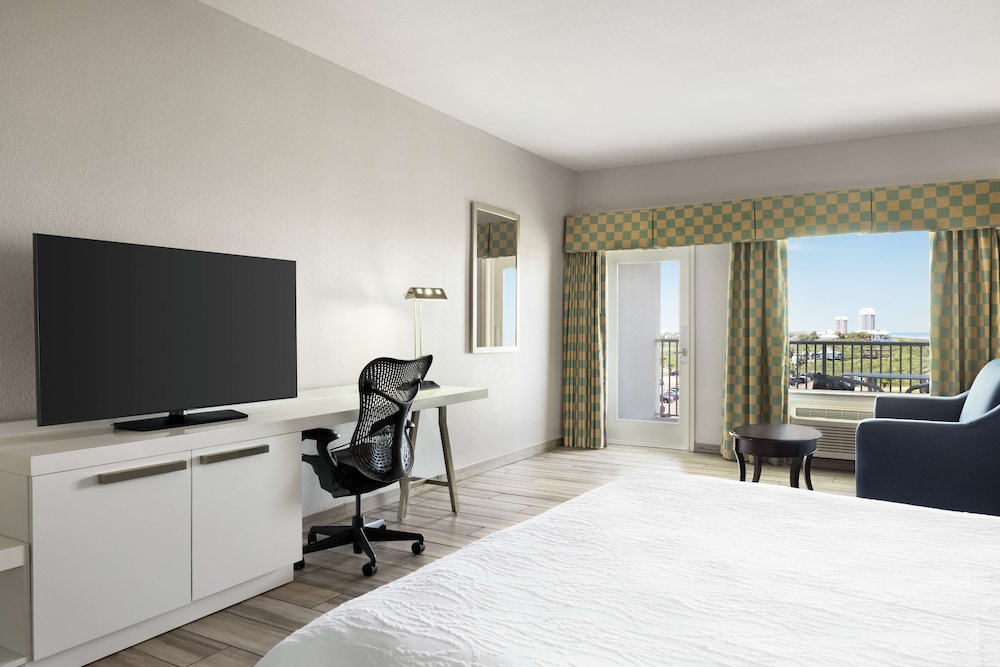 Hilton Garden Inn South Padre Island Beachfront - photo 20
