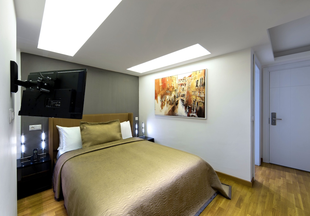 The Place Hotel — Istanbul — photo 5