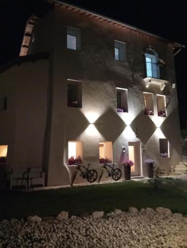 Casa Borriero Farmhouse Charme B&B — 4-Star Luxury Hotel in Sospirolo, Italy
