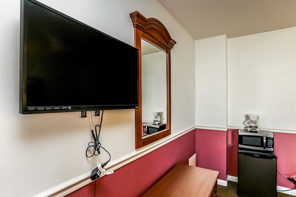 White Marsh Motel - photo 3