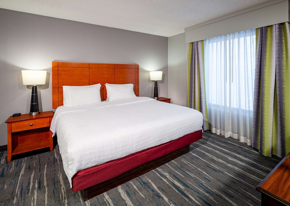 Hampton Inn & Suites Mobile I 65@ Airport Blvd - photo 18