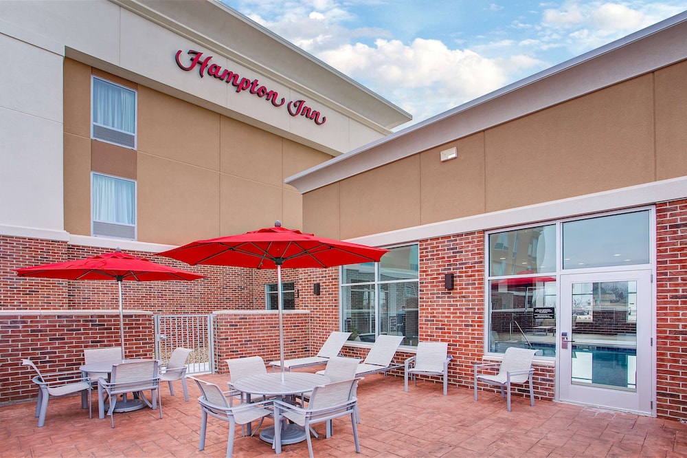 Hampton Inn Vincennes - photo 32