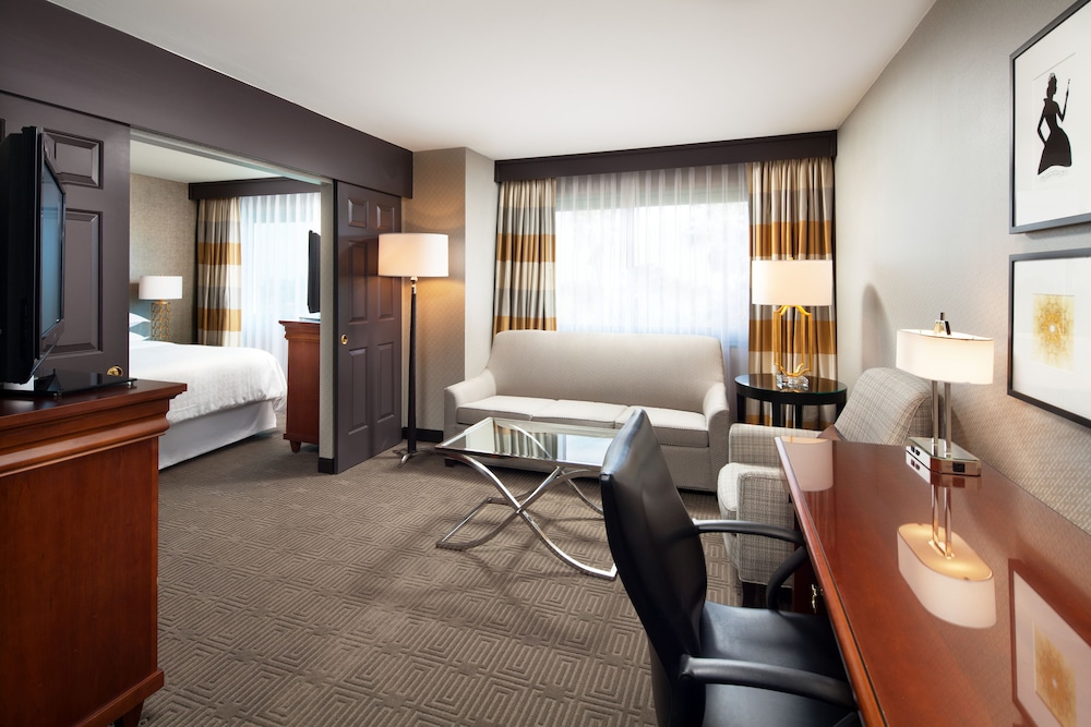 Sheraton Fairplex Suites & Conference Center - photo 7