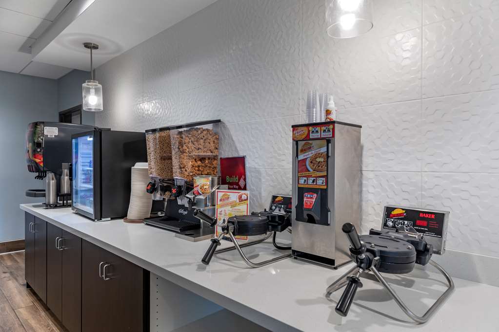 Best Western Plus Coachella Valley Inn & Suites - photo 26
