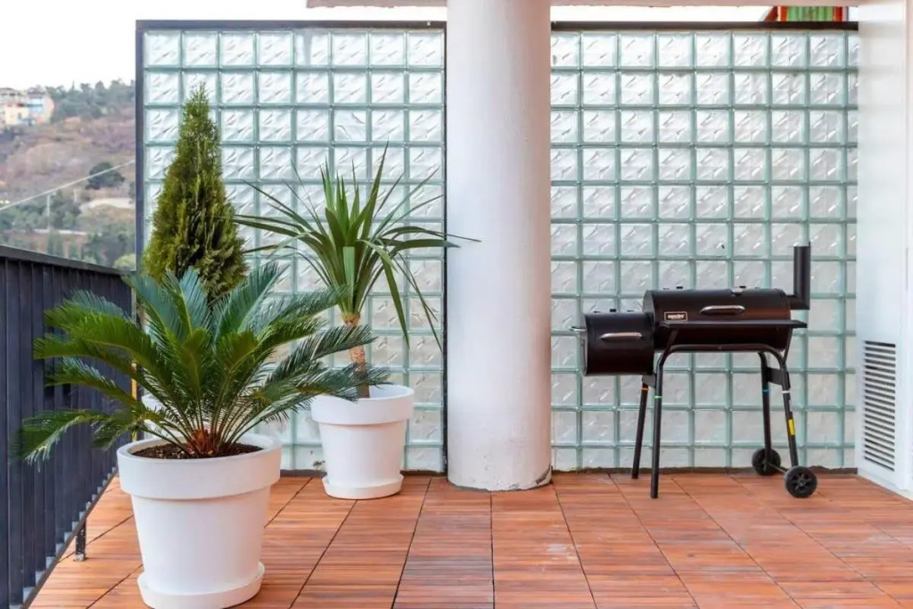 Stylish 2BR apt w huge terrace in Old Tbilisi