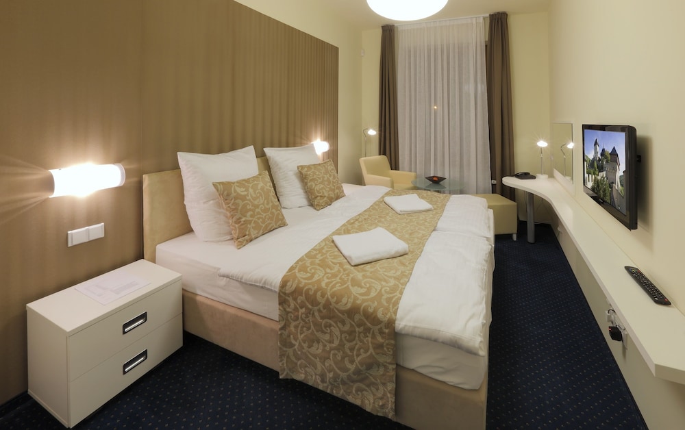 Esmarin Wellness Hotel — hotel in Mnisek Pod Brdy