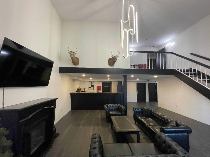 Guest Lodge 21563852 — Minot