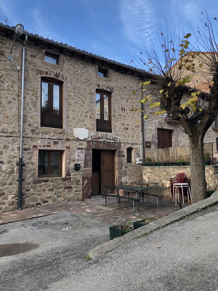 Hotel Rural Casabarria — Pradoluengo