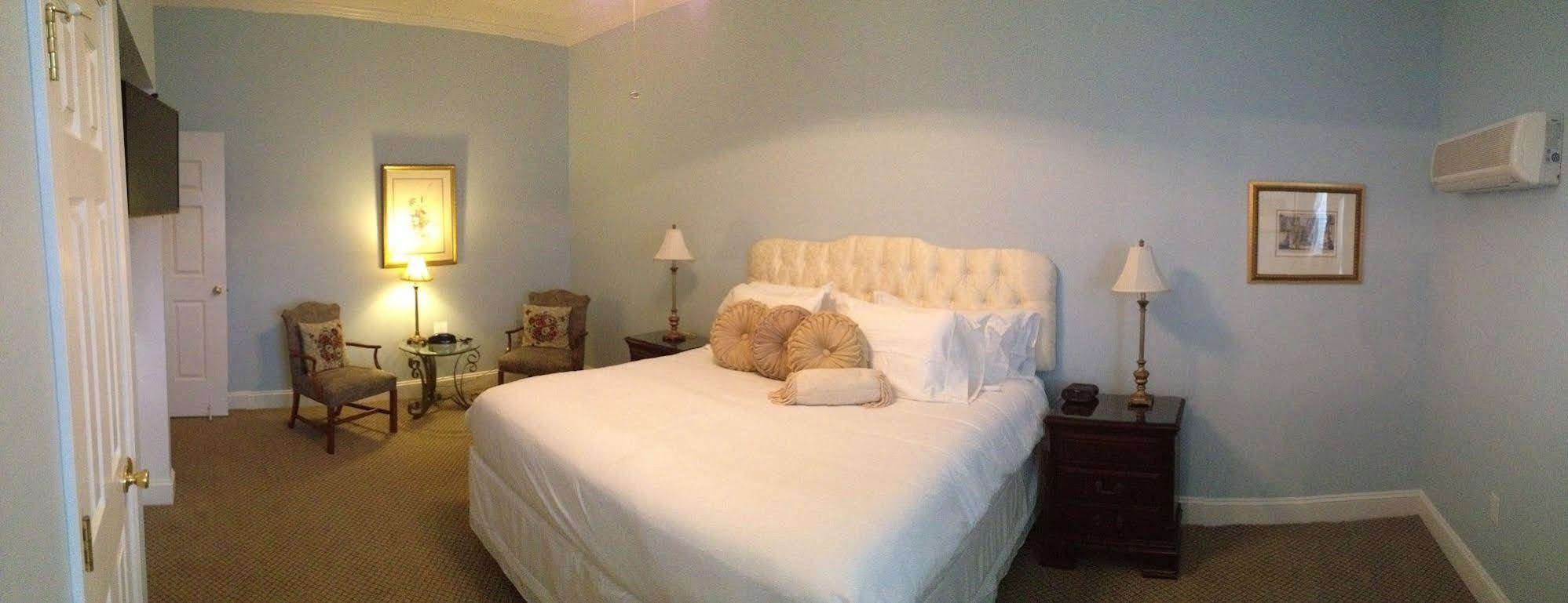 Hotel Riverwalk - photo 15