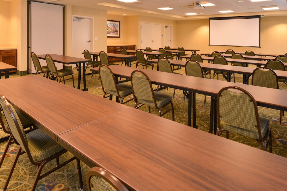 Hampton Inn Omaha Midtown Aksarben Area - photo 54
