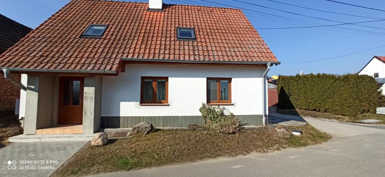 Chalupa u Tomáše - carbon neutral hotel in Brumovice