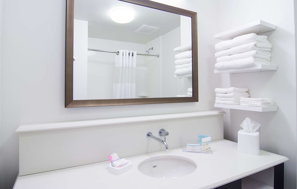 Hampton Inn Orange City - photo 25