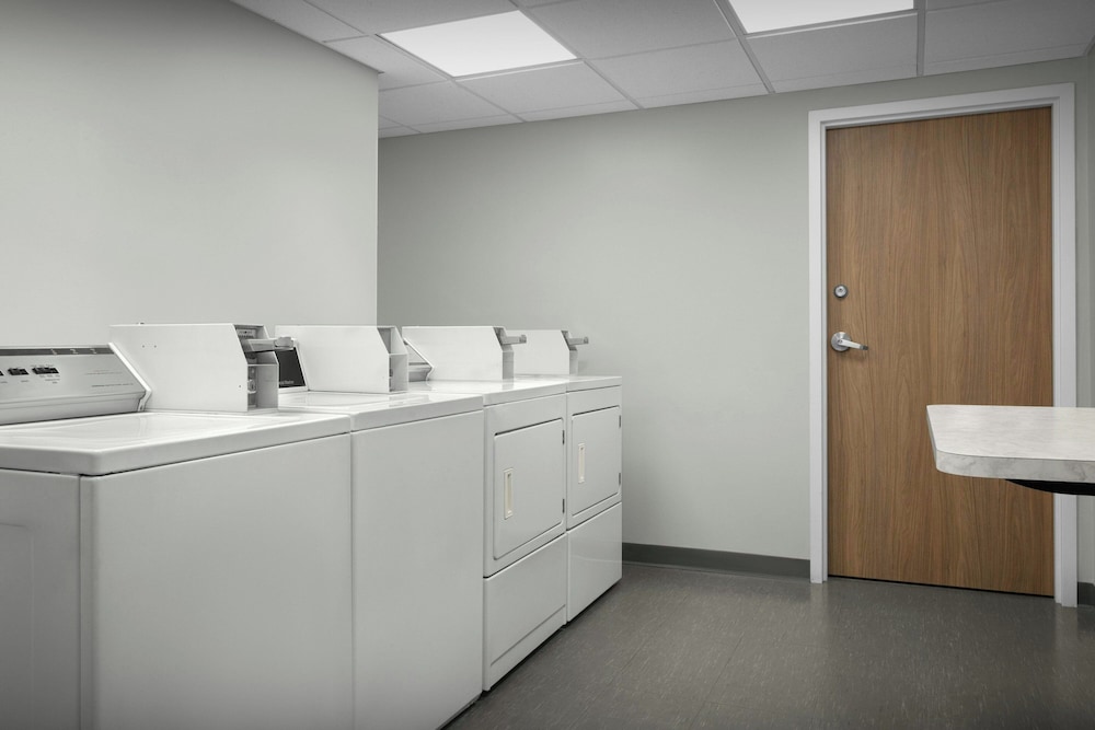 Fairfield Inn & Suites by Marriott Sarasota Lakewood Ranch - photo 33