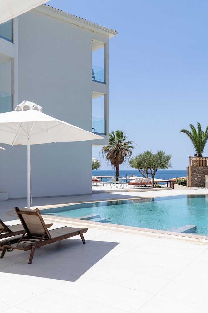 PHEIA Vriniotis Resorts — hotel in Pyrgos