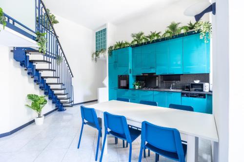 Blue Loft in the heart of Milan Next to Metro station — 4-Star Luxury Hotel in Milan, Italy