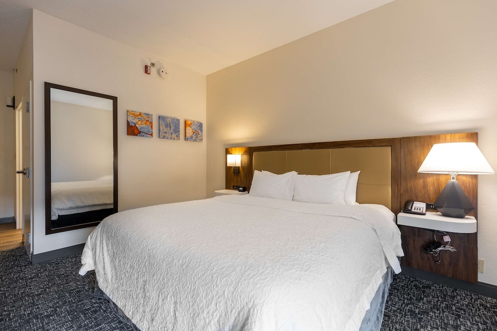 Hampton Inn by Hilton of Kuttawa Eddyville - photo 22