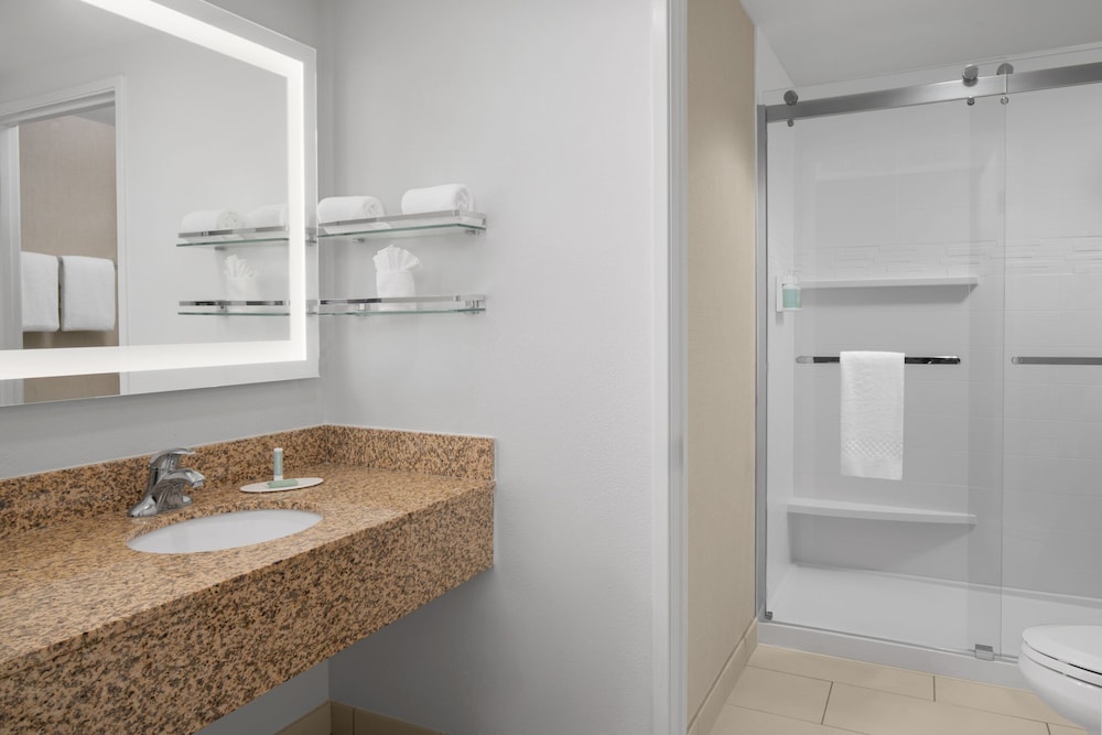 Residence Inn By Marriott Santa Clarita Valencia - photo 22