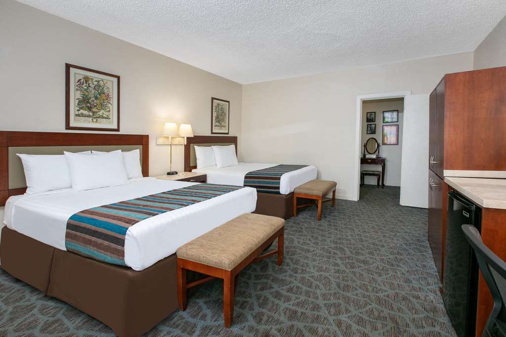 Days Inn by Wyndham Natchez - photo 11