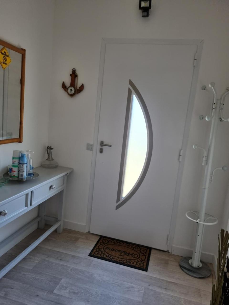 Spacieux Appartement Rdc Tout Confort — 4-Star Luxury Hotel in Lorient, France