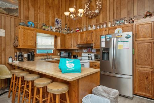 A Pirate's Paradise by Oak Island Accommodations - photo 19