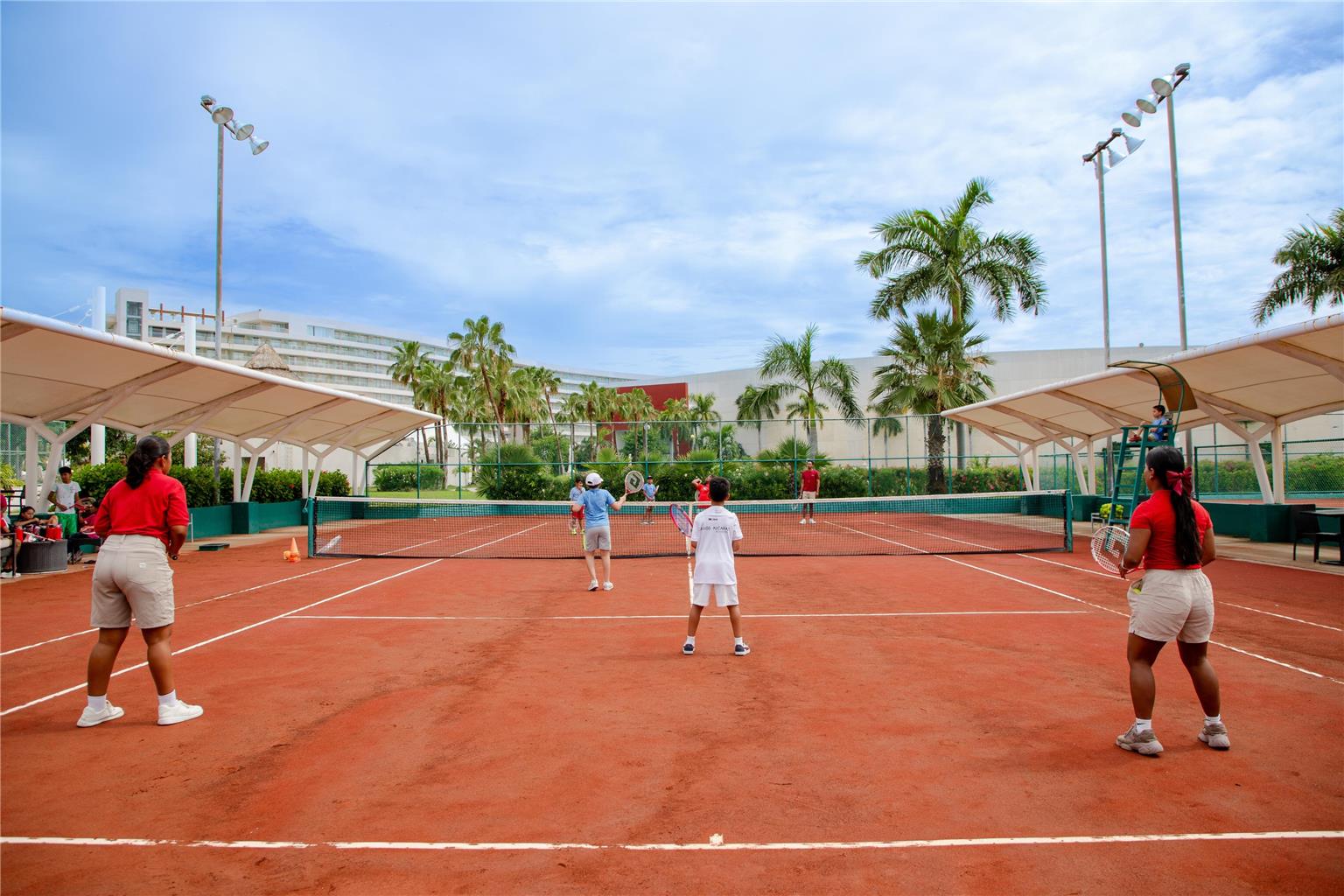TENIS
