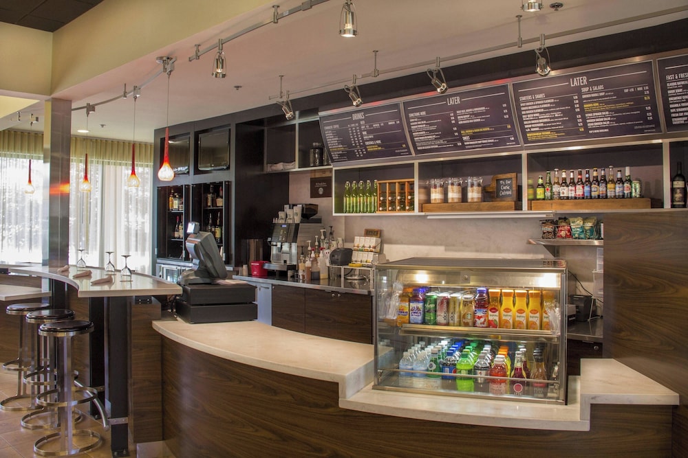 Courtyard by Marriott Chicago Highland Park Northbrook - photo 31