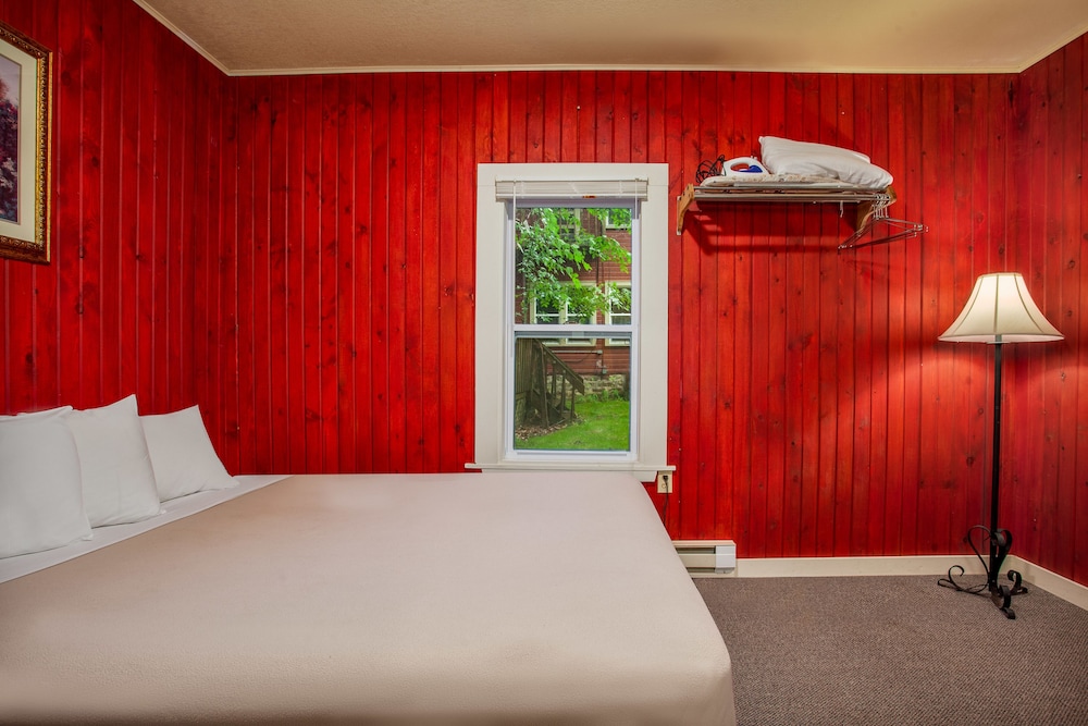 Birchcliff Resort - photo 21