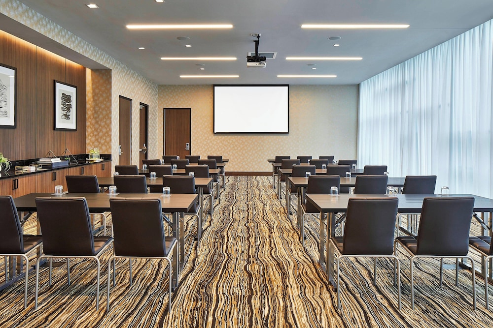 AC Hotel by Marriott Cleveland Beachwood - photo 35