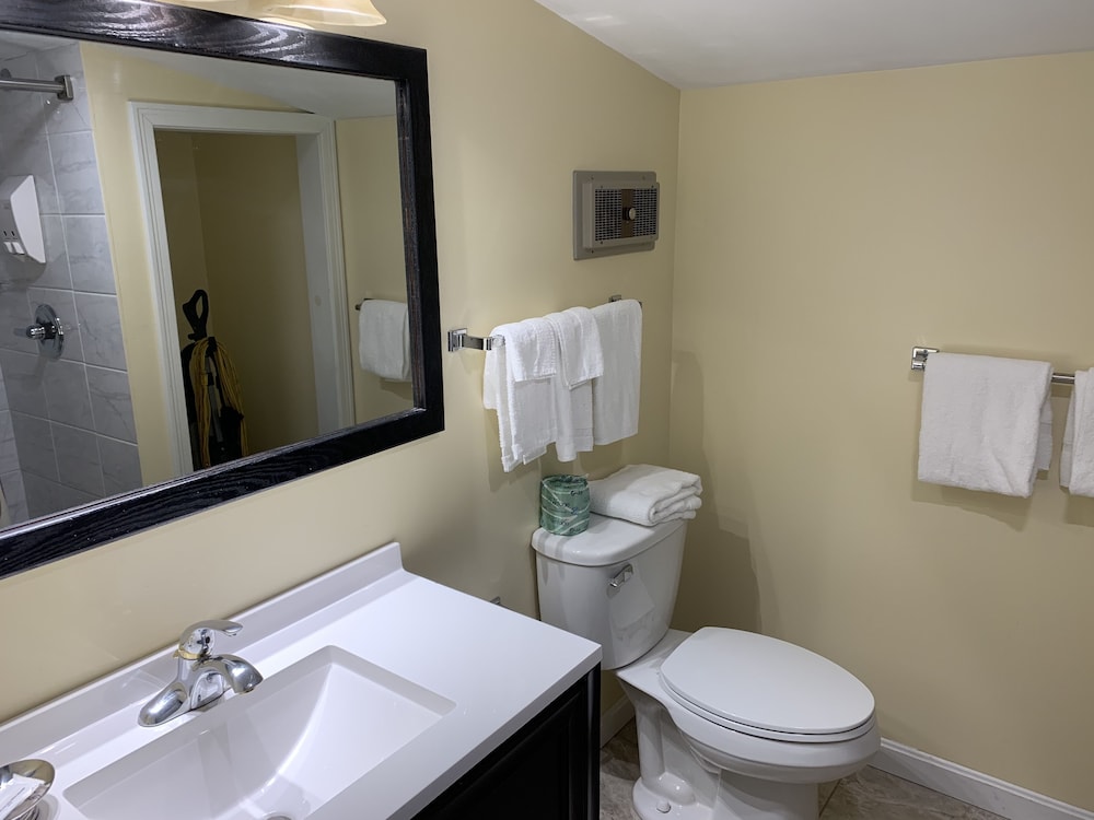 Four Winds Country Motel - photo 20