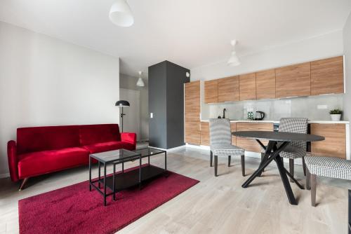 Białej Floty Red Apartment by BookingHost — 4-Star Luxury Hotel in Warsaw, Poland