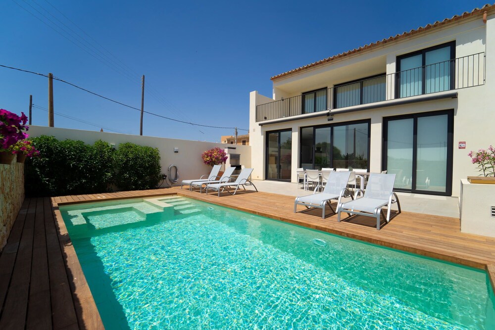 Casa Reiet by dracmallorca — 4-Star Luxury Hotel in Santanyi, Spain