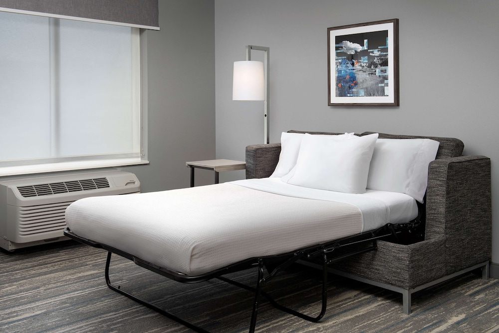 Hampton Inn & Suites Rapid City Rushmore - photo 32