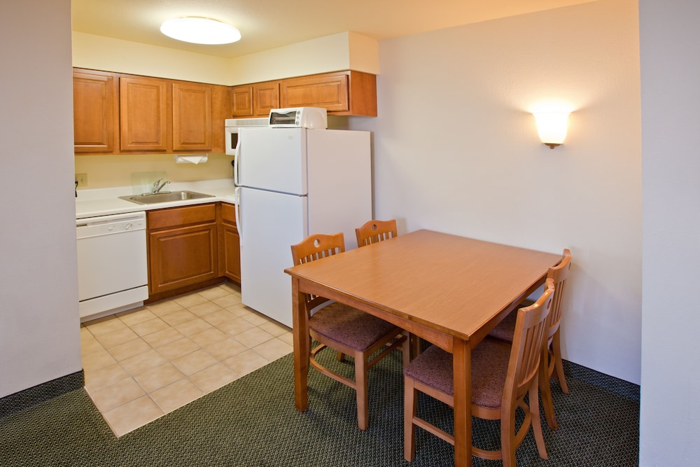 Staybridge Suites South Springfield by IHG - photo 7