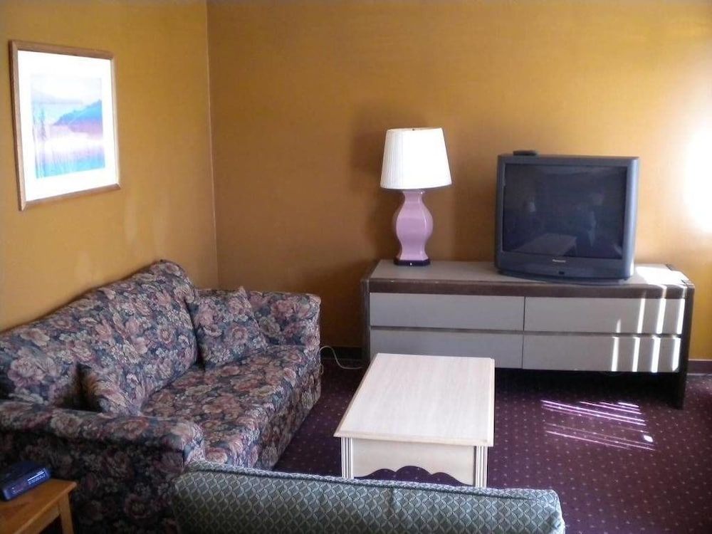 Sundowner Motel — hotel in Quincy