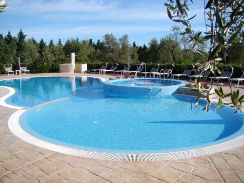 Charming Apartment in Vieste with Shared Pool and Garden — 4-Star Luxury Hotel in Vieste, Italy
