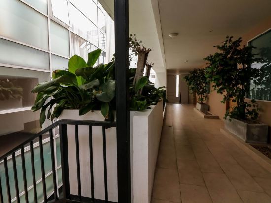 Hotel Interior/Public Areas