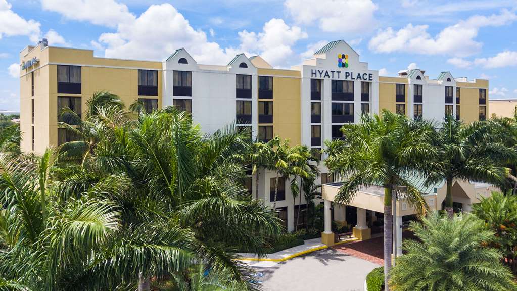 Hyatt Place Fort Lauderdale Cruise Port & Convention Center - photo 18