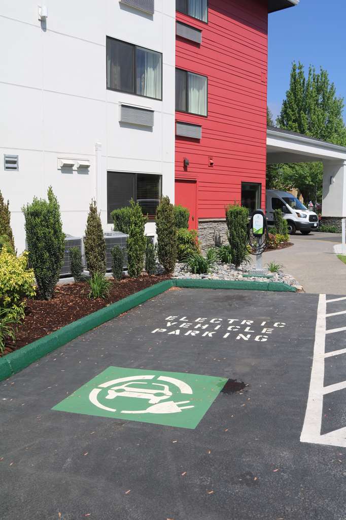 Best Western Plus Portland Airport Hotel & Suites - photo 29