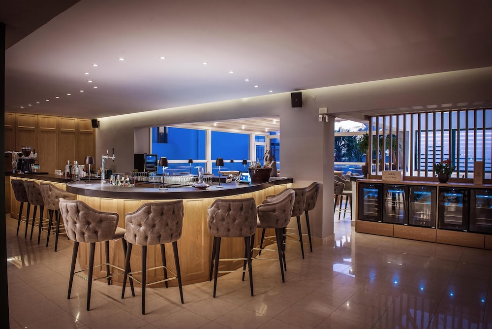 מזון ומשקאות